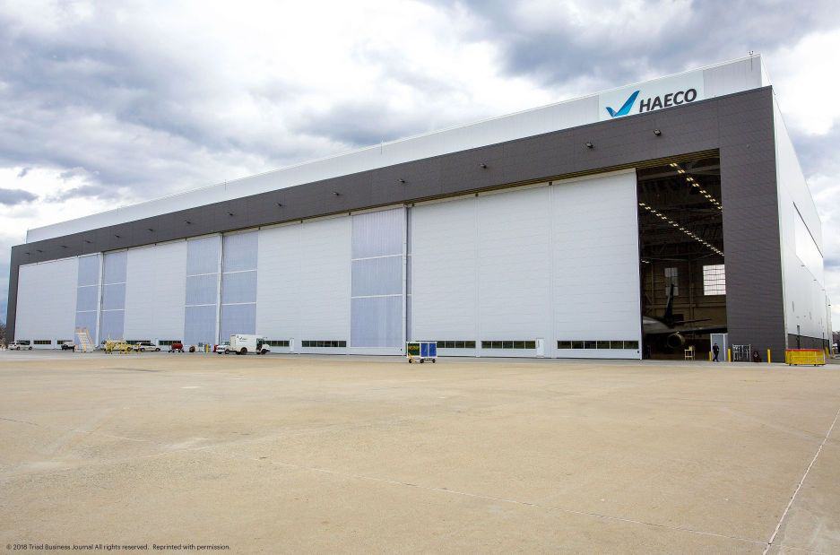 Hangar Facade for Daylighting - LIGHTWALL 3440