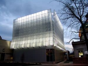 kinetic building facade - EXTECH's KINETICWALL at The Pittsburgh Children's Museum in Pittsburgh, PA