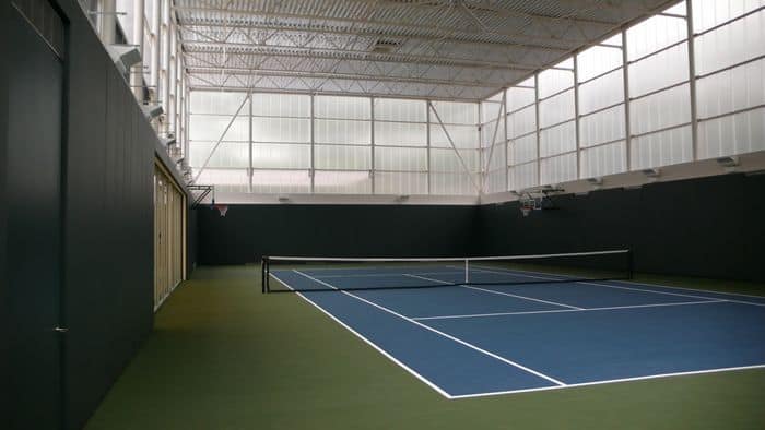 EXTECH's LIGHTWALL for a tennis enclosure