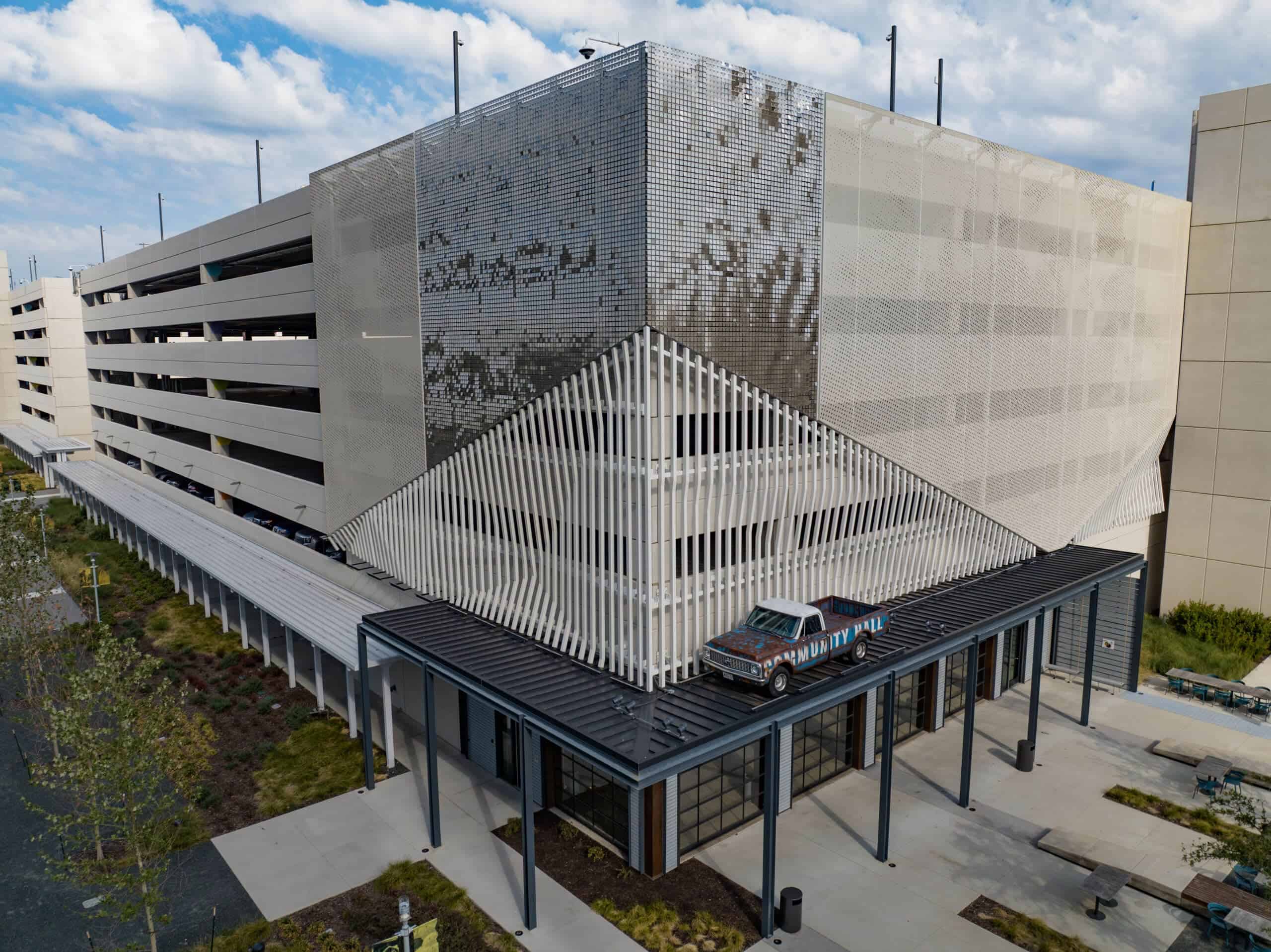 KINETICWALL dynamic facade - parking structure architecture