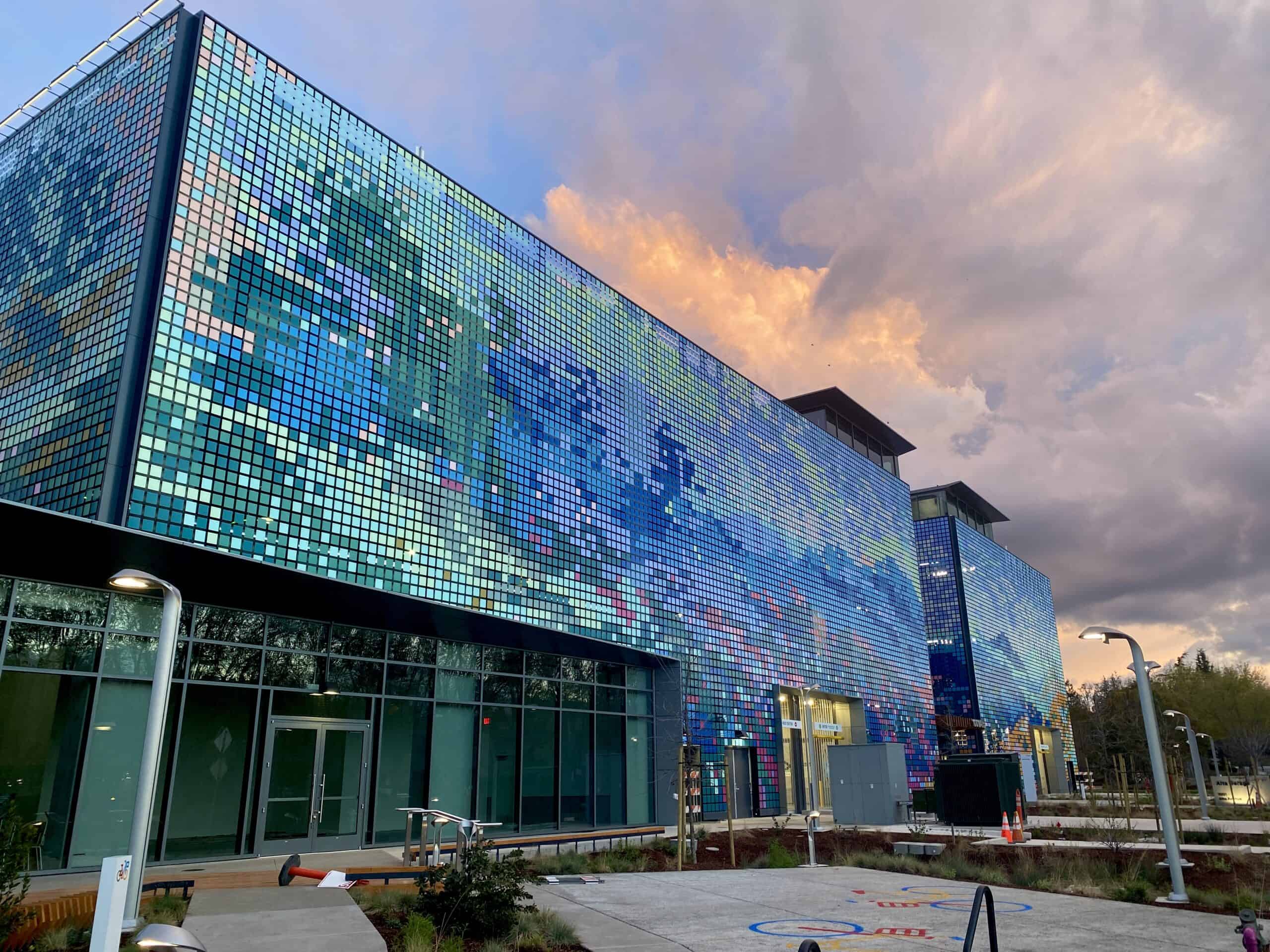 KINETICWALL Dynamic Facade for Parking Structure Architecture