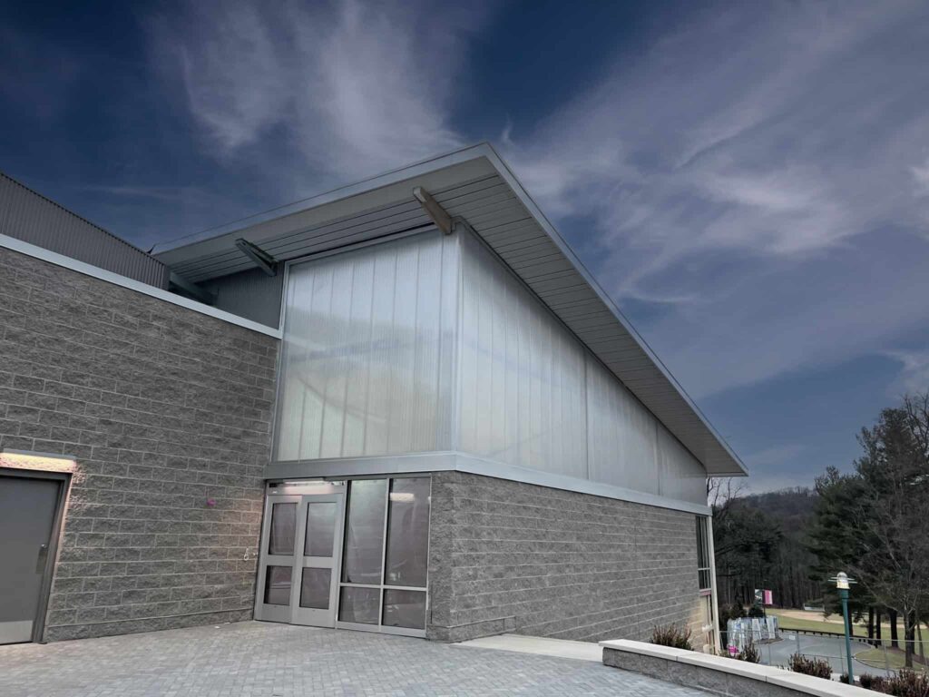 LIGHTWALL 3440 - Field House Translucent Walls