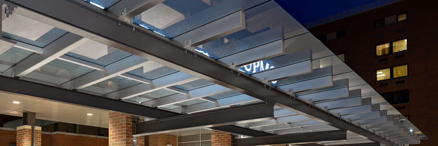 SKYSHADE 2500 Glass Canopy System